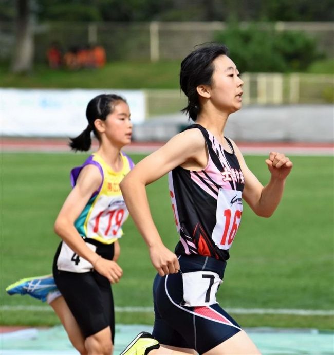【写真】今村2年連続3冠 十勝中学新人陸上大会