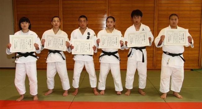 【写真】帯農男子団体14連覇 高校柔道選手権十勝予選