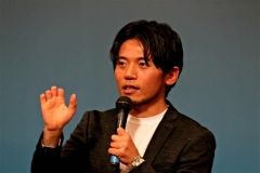 「否定を超える挑戦を共有したい」と語った栗城さん