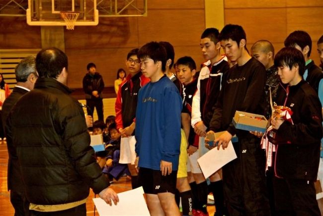【写真】帯一中勢が男女単複優勝独占、全十勝中学新人羽球
