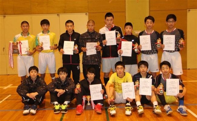【写真】帯一中勢が男女単複優勝独占、全十勝中学新人羽球