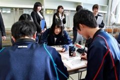 １日通して共生社会学ぶ　大樹高 3