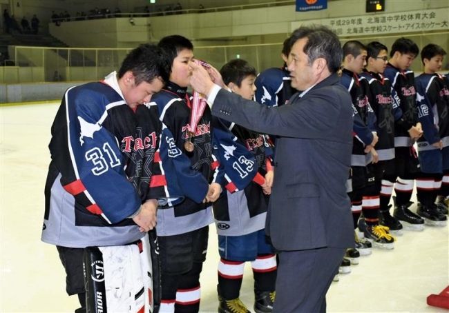 【写真】全十勝A第3代表戦快勝、全道中体連アイスホッケー