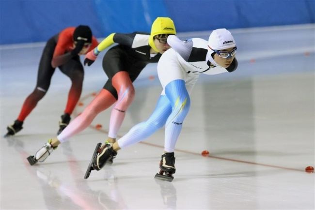 【写真】堀川中長距離２冠　短距離は古川　全十勝中体連スケート