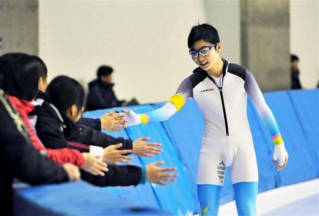 【写真】齊藤、堀川、古川大会新V 道中学スケート最終日