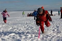 氷上でミニ運動会　大樹で雪遊びキャンプ 8