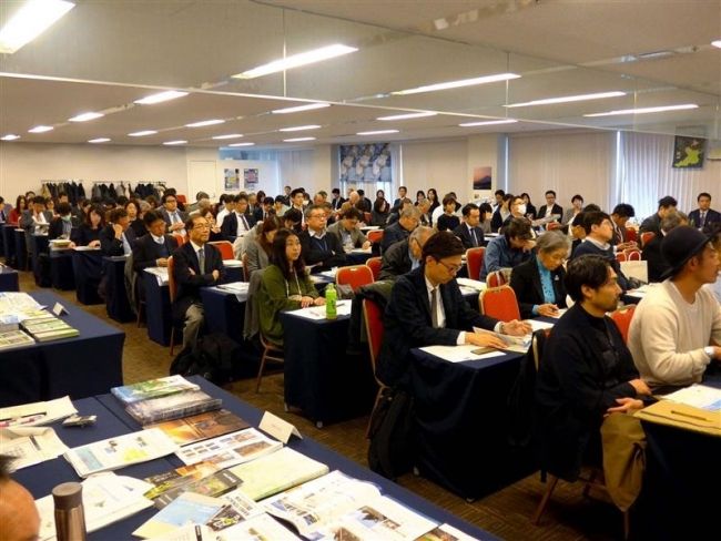 【写真】バスとタクシープランPR 都内で十勝圏二次交通活性化推進協