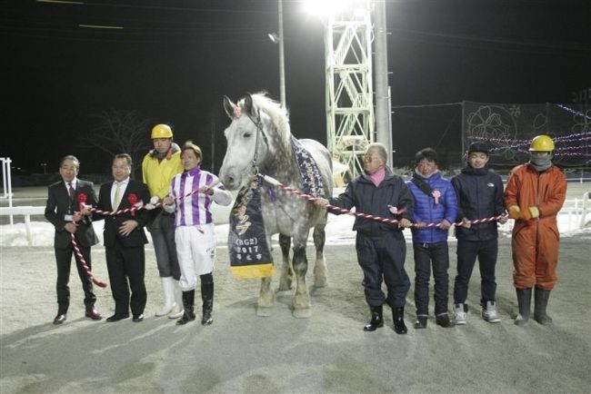 【写真】キサラキク圧勝　ばんえいヒロインズカップ