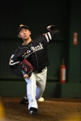古谷投手ブルペンで５０球　ソフトバンク春季キャンプ