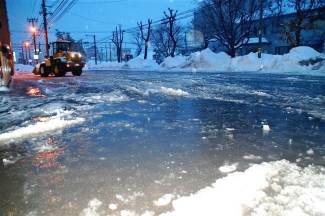 融雪による浸水や雪崩注意　広尾８・４度　測候所が気象情報