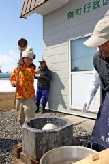 南町こども会が餅つき　大樹 2