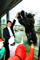 まちのインスタ映え（７）「ベア・マウンテンの観察施設　新得」