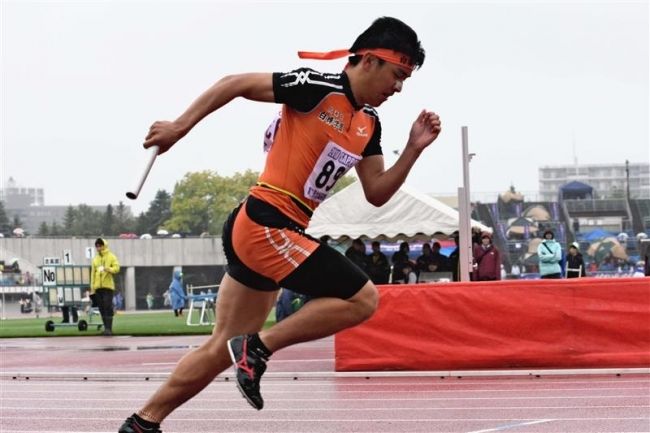 【写真】西山女子円盤投げ優勝、中谷やり投げ3位 道高体連陸上