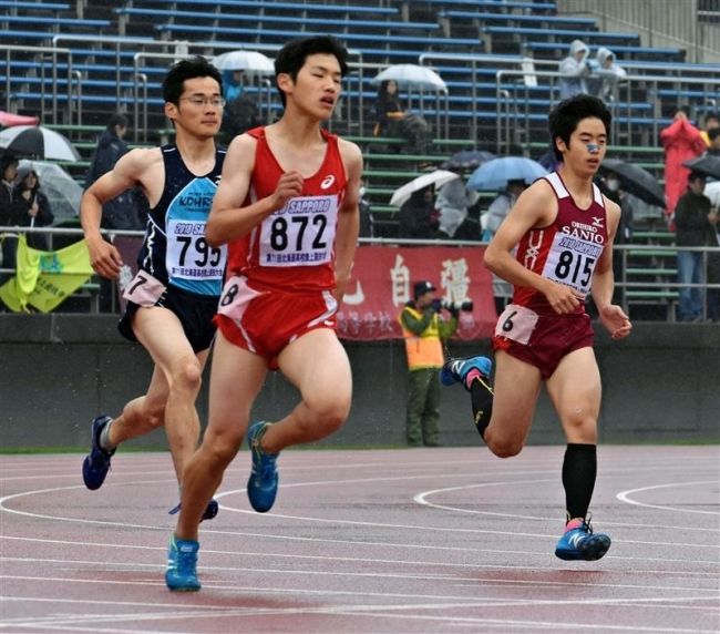 【写真】西山女子円盤投げ優勝、中谷やり投げ3位 道高体連陸上