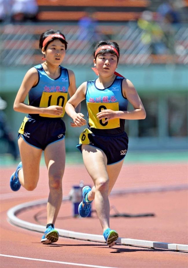 【写真】帯農砲丸投表彰台独占 白樺三段跳ワンツー 道高体連陸上