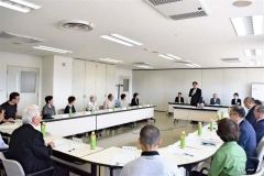 有功会、地区奉仕団など６団体から参加し、事業内容について報告した