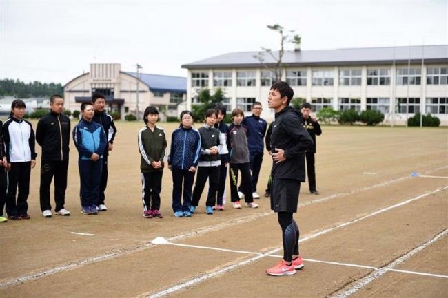 【写真】アスリート招きスポーツ教室　幕別・忠類中
