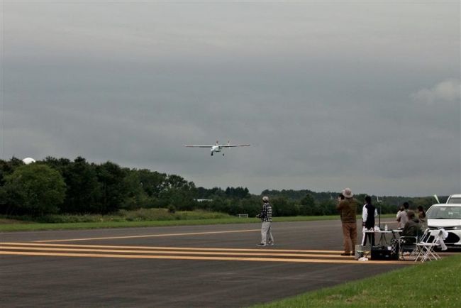 大樹で無人機の長距離飛行実験　中部大発のベンチャー