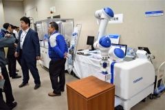 会場内に設置されたロボットの実機