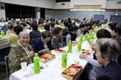 敬老会に３８５人　大樹 2