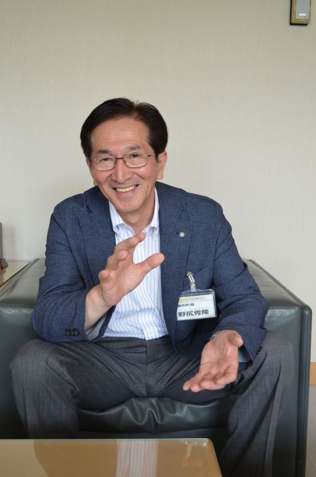 【写真】陸別百年新聞「町民の知恵生かし誘客 野尻秀隆町長に聞く」