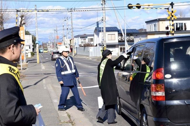 【写真】踏切事故防止を呼び掛け　帯広