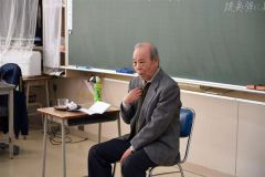 戦争体験を児童に語った伊勢さん