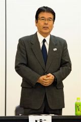 あいさつする村瀬町長