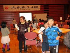 折り紙ヒコーキで交流　中札内 4