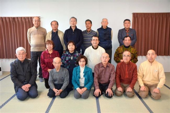 【写真】深町さんが年度賞１位　フォトクラブ昴の総会