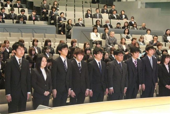 【写真】帯広コア専門学校 69人が新たな一歩