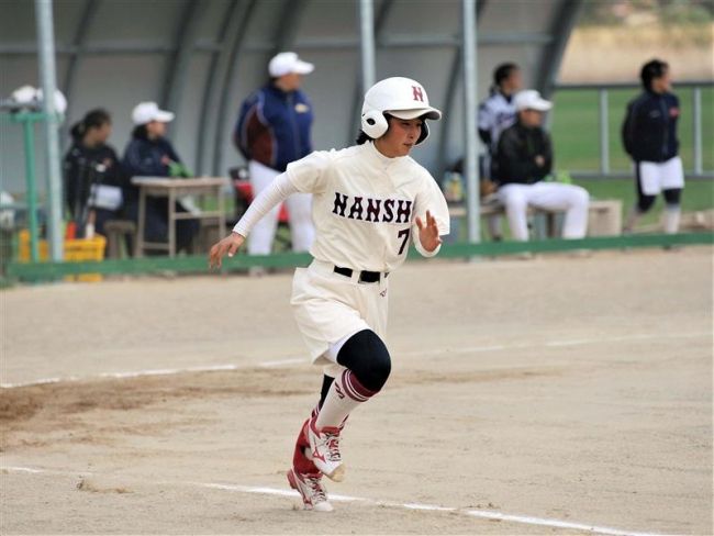 【写真】帯南商コールド完封で優勝、帯大谷準V 東北海道高校女子ソフトボール