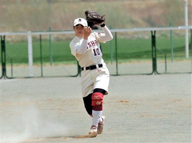 【写真】帯南商コールド完封で優勝、帯大谷準V 東北海道高校女子ソフトボール
