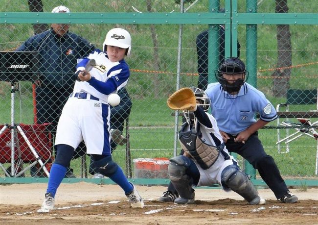 【写真】帯大谷優勝 帯南商に雪辱 春季高校女子ソフトボール大会