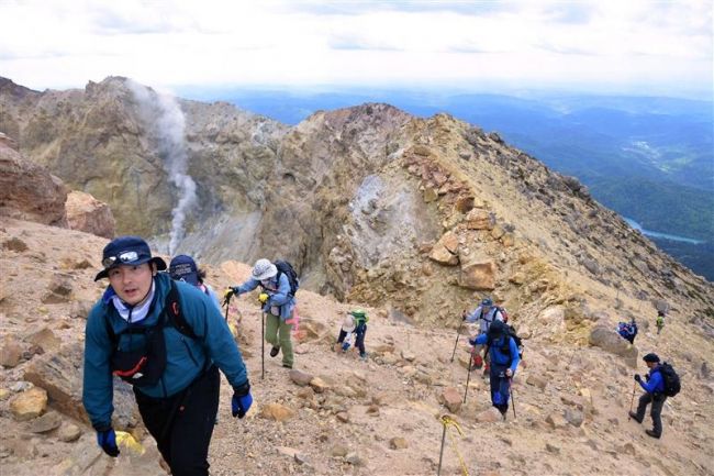 【写真】雄大！　雌阿寒岳　本格シーズン入り　足寄