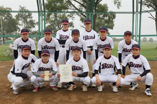 【写真】K―PLUCKコールドで4連覇 勝毎杯朝ソフトボール大会