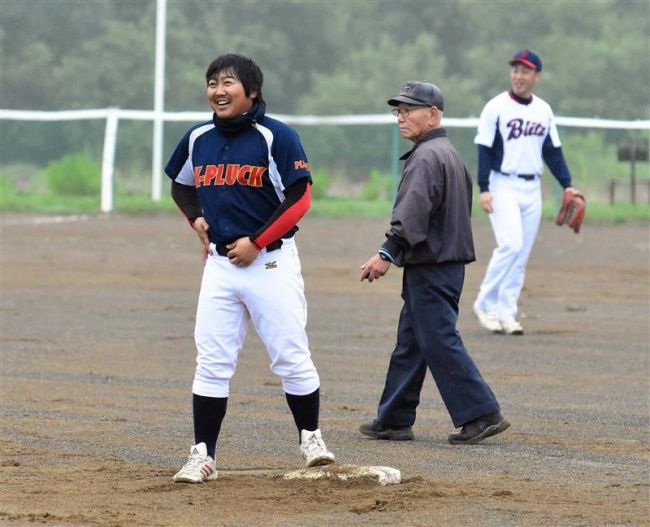 【写真】K―PLUCKコールドで4連覇 勝毎杯朝ソフトボール大会