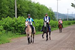 緑の中を駆ける出場者