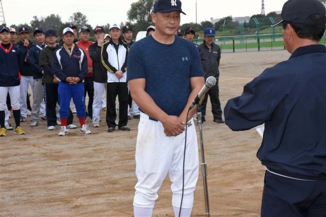 【写真】音更町初代王者、飛世３本塁打　市町村対抗ソフトボール大会