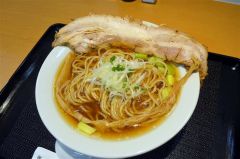 人気のしょうゆラーメン