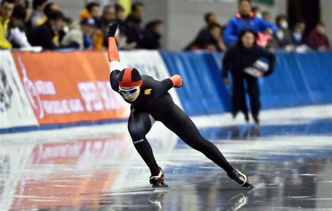 【写真】冬季スポーツ回顧(2)「スピードスケート・フィギュア 武田 中学日本新」