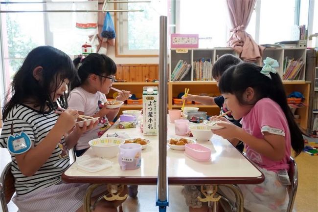 認定こども園に乳製品など提供　ＪＡ士幌町