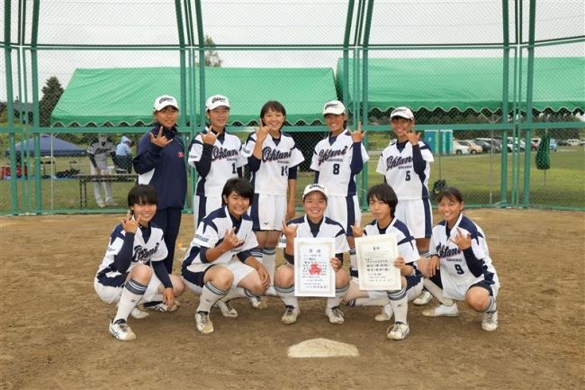 【写真】帯南商Ｖ、帯大谷２位、帯三条も全道へ　高体連新人戦ソフトボール支部予選