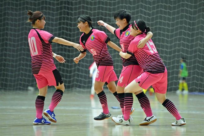 【写真】全日本女子フットサル帯広で開幕、大久保出場のエスポ初戦惜敗、ボニータ快勝