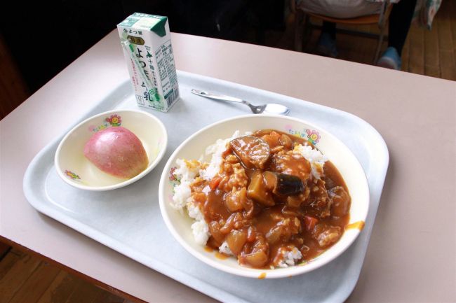 【写真】日ハム応援大使の好きなメニュー登場　大樹の給食