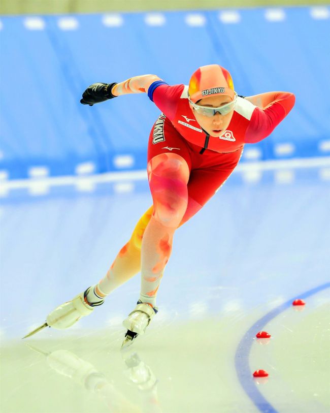 【写真】村上圧勝V、女子は郷2位 3000は酒井制す全日本選抜スケート八戸大会
