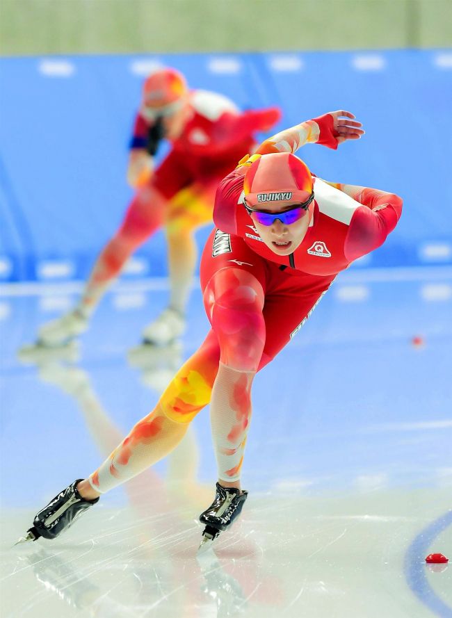 【写真】村上圧勝V、女子は郷2位 3000は酒井制す全日本選抜スケート八戸大会
