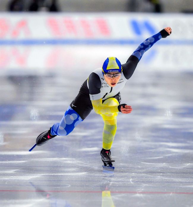 【写真】村上圧勝V、女子は郷2位 3000は酒井制す全日本選抜スケート八戸大会