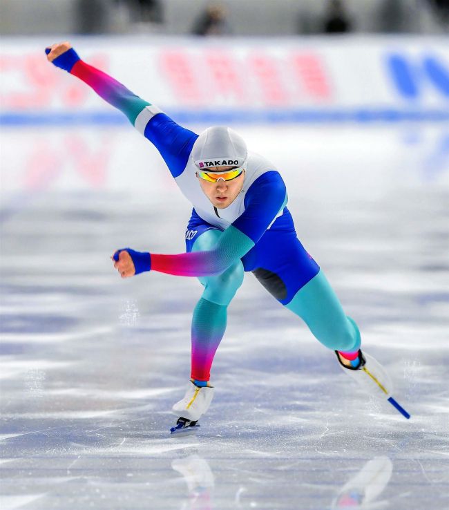 【写真】村上圧勝V、女子は郷2位 3000は酒井制す全日本選抜スケート八戸大会