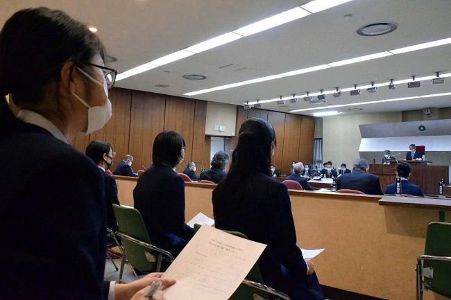 【写真】中学生が一般質問傍聴　池田町議会